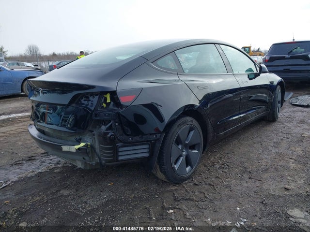 2023 TESLA MODEL 3 5YJ3E1EA5PF452558 Photo 3