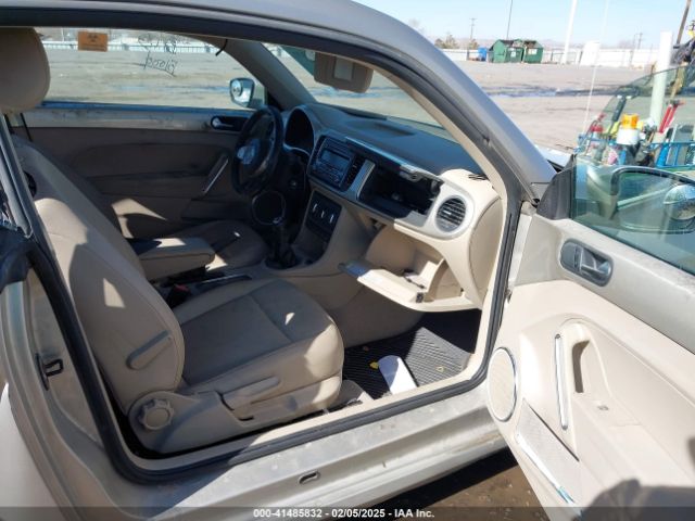 2013 VOLKSWAGEN BEETLE 3VWHX7AT0DM663696 Photo 4