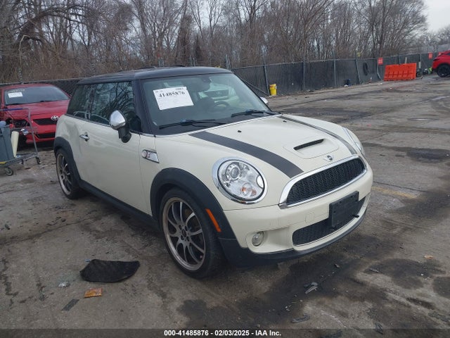 2009 MINI COOPER S WMWMF73559TT95298 Photo 0