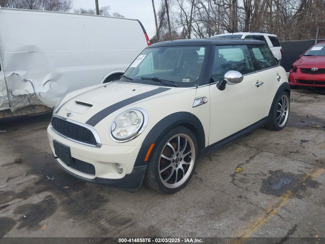 2009 MINI COOPER S WMWMF73559TT95298 Photo 1