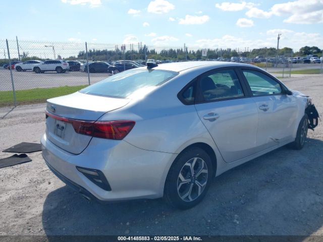 3KPF24AD3ME344920 KIA Forte Lxs