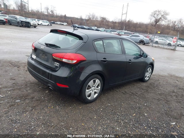 KIA Forte 5-door Lx 2016 KNAFK5A81G5606018 Image 4