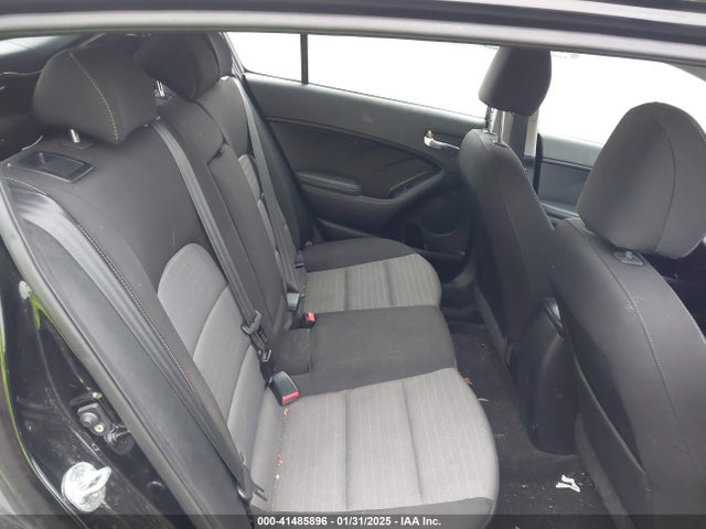 KIA Forte 5-door Lx 2016 KNAFK5A81G5606018 Image 8
