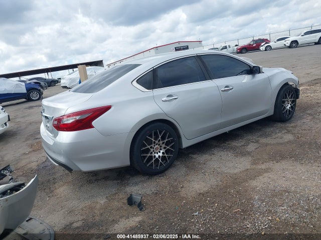 Nissan Altima 2.5 S 2018 1N4AL3AP5JC214917 Image 4