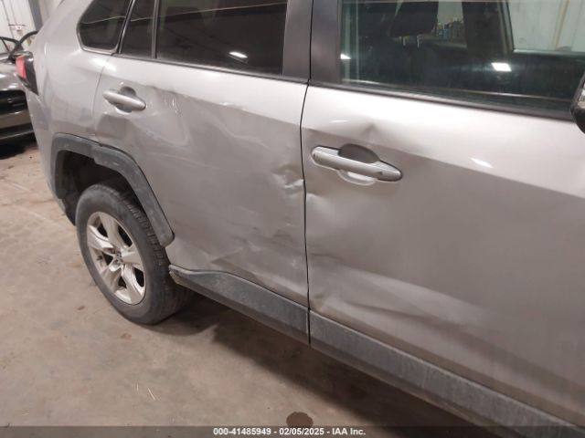 2T3P1RFVXMC156715 Toyota Rav4 Xle