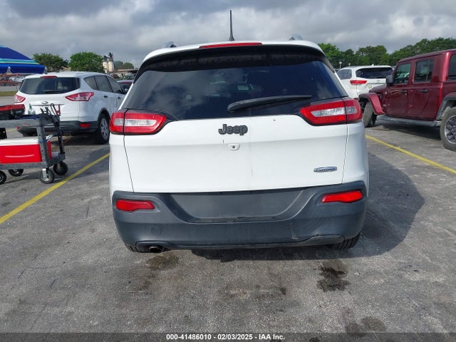 Jeep Cherokee Latitude 2016 1C4PJLCB3GW135247 Image 16