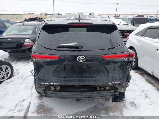 Toyota Highlander Xle 2021 5TDGZRBH6MS056829 Image 16