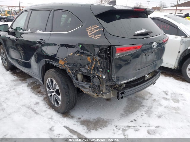 Toyota Highlander Xle 2021 5TDGZRBH6MS056829 Image 18