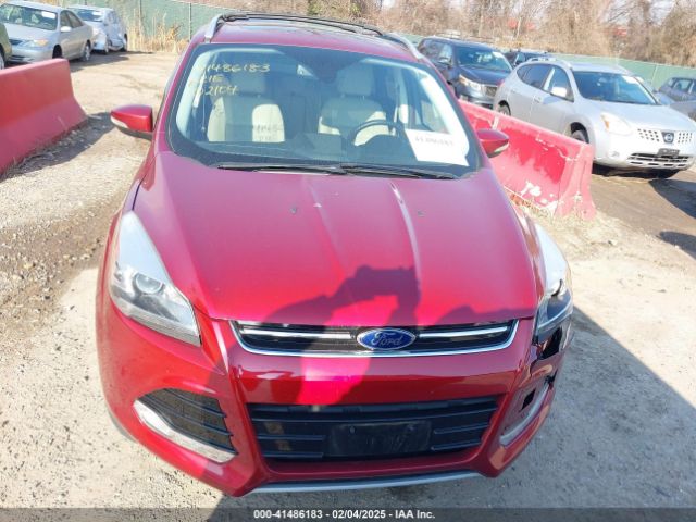 1FMCU9J96EUE47768 Ford Escape Titanium