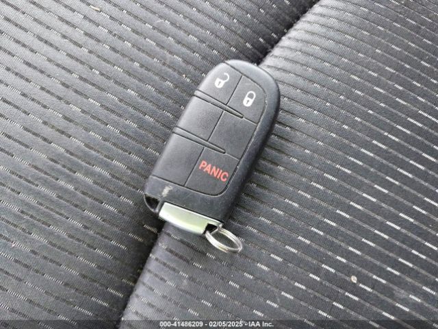 3C4PDCAB0JT236818 Dodge JOURNEY SE