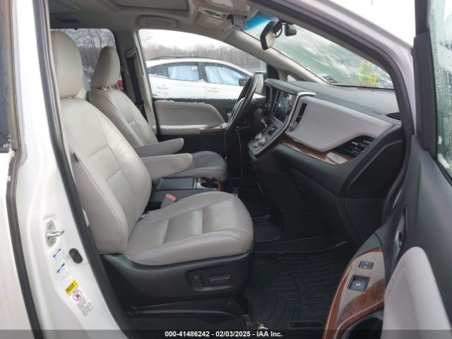 5TDDZ3DC3HS167636 Toyota Sienna Limited Premium 7 Passenger
