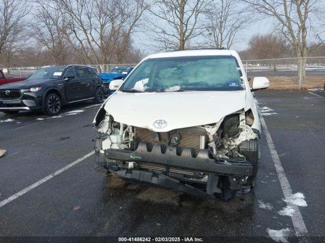 5TDDZ3DC3HS167636 Toyota Sienna Limited Premium 7 Passenger