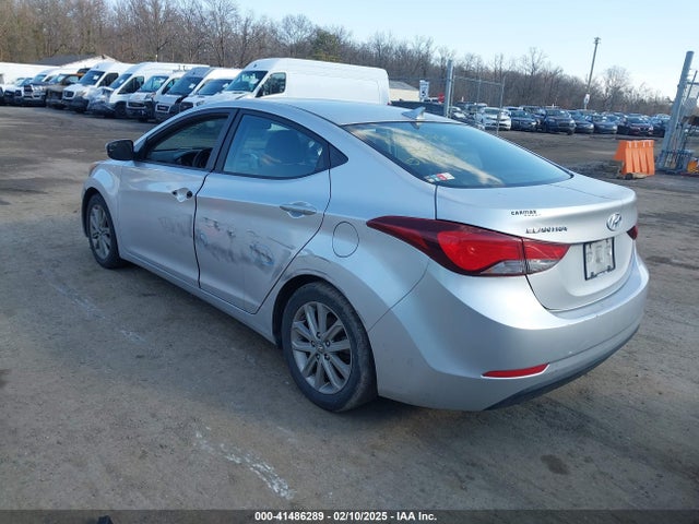 KMHDH4AE0FU284187 Hyundai ELANTRA SE
