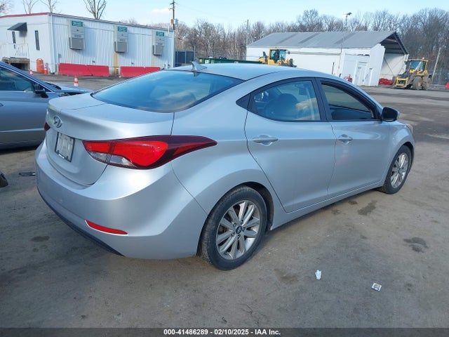 KMHDH4AE0FU284187 Hyundai ELANTRA SE