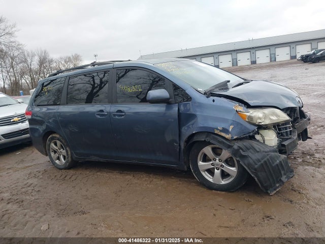 Продаж на аукціоні авто 2013 Toyota Sienna Le V6 8 Passenger, vin: 5TDKK3DC4DS330445, номер лоту: 41486322