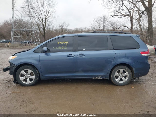 Продаж на аукціоні авто 2013 Toyota Sienna Le V6 8 Passenger, vin: 5TDKK3DC4DS330445, номер лоту: 41486322
