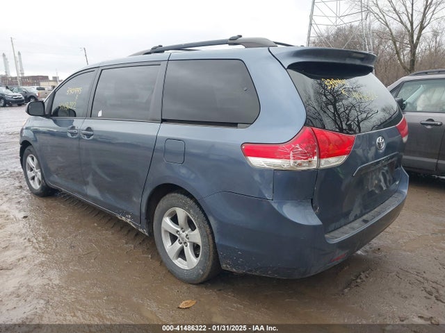 Продаж на аукціоні авто 2013 Toyota Sienna Le V6 8 Passenger, vin: 5TDKK3DC4DS330445, номер лоту: 41486322