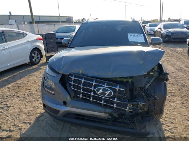 KMHRC8A39NU184906 Hyundai Venue Sel