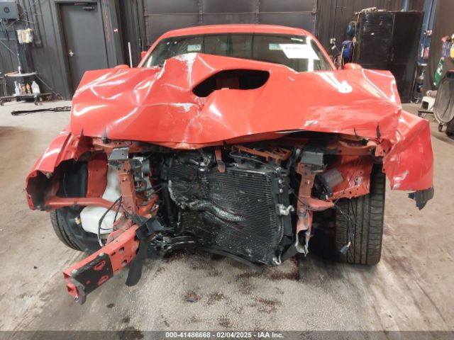 2C3CDZBT5KH587439 Dodge Challenger R/t