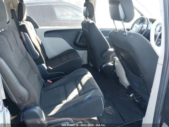 2C4RDGCG3GR352082 Dodge Grand Caravan Sxt