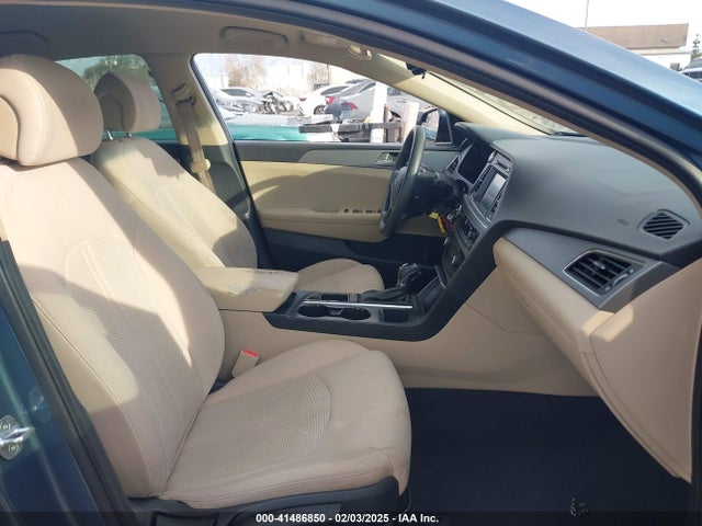 Hyundai SONATA SE 2016 5NPE24AF9GH281304 Image 5