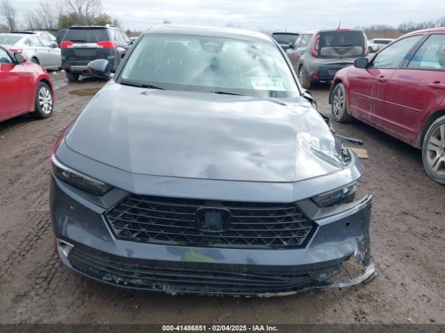 1HGCY2F85SA002016 Honda Accord Hybrid Touring