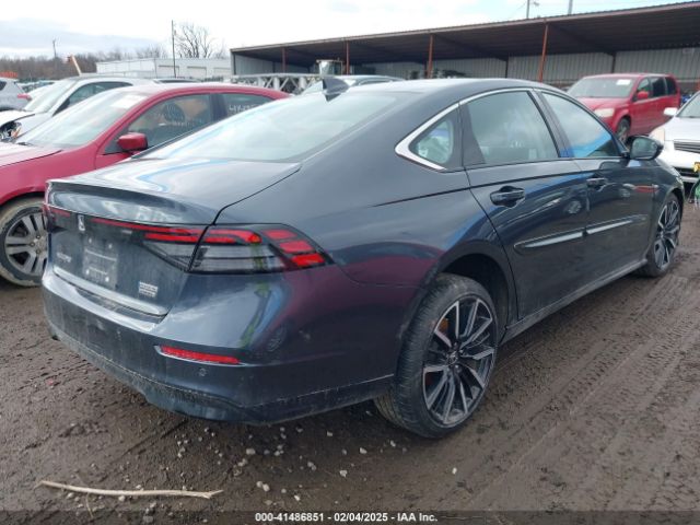 1HGCY2F85SA002016 Honda Accord Hybrid Touring