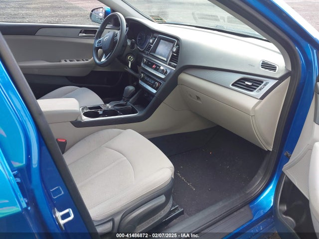 5NPE24AF3JH728328 Hyundai SONATA SE