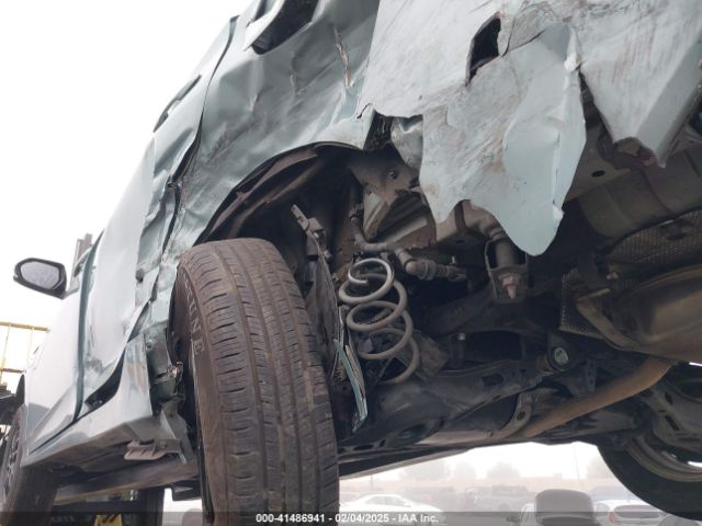 JTDKAMFU9N3186859 Toyota Prius L