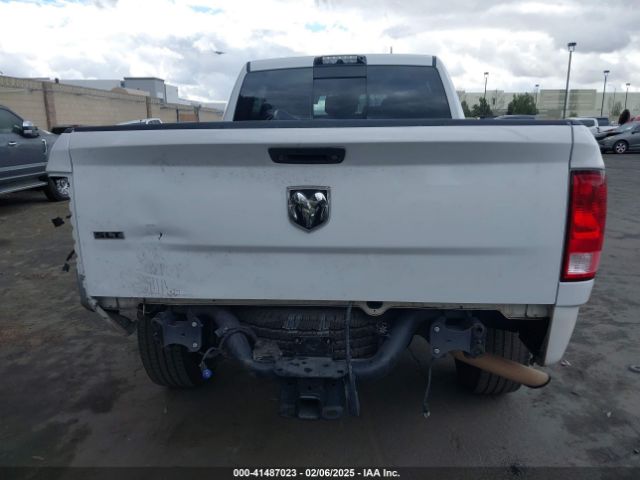 3C6TR4MT1JG213218 RAM 2500 Slt  4x2 6'4 Box