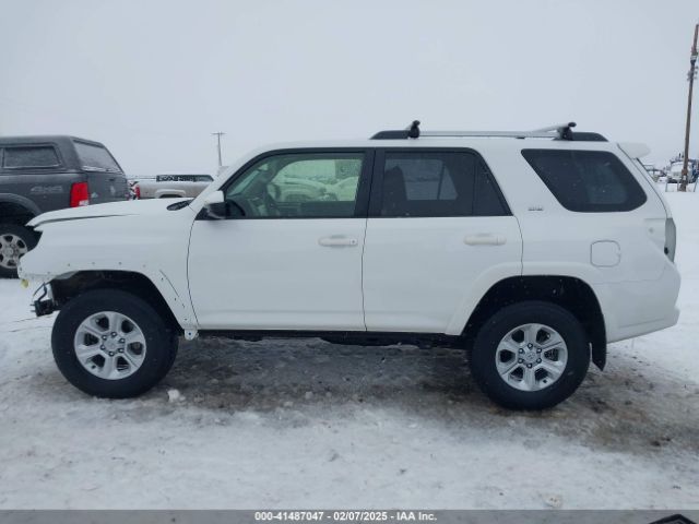 JTEMU5JR2P6113810 Toyota 4RUNNER SR5