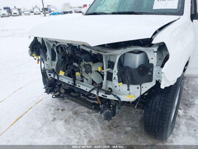 JTEMU5JR2P6113810 Toyota 4RUNNER SR5
