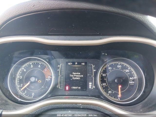 Jeep Cherokee Latitude 2016 1C4PJMCS8GW213558 Image 7