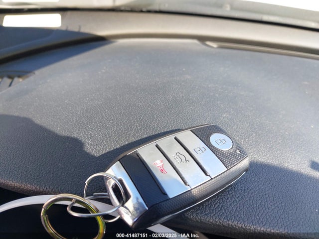 KIA OPTIMA EX 2016 5XXGU4L39GG064837 Image 11