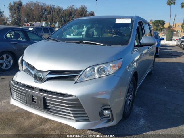 5TDYZ3DC6LS058114 Toyota SIENNA XLE