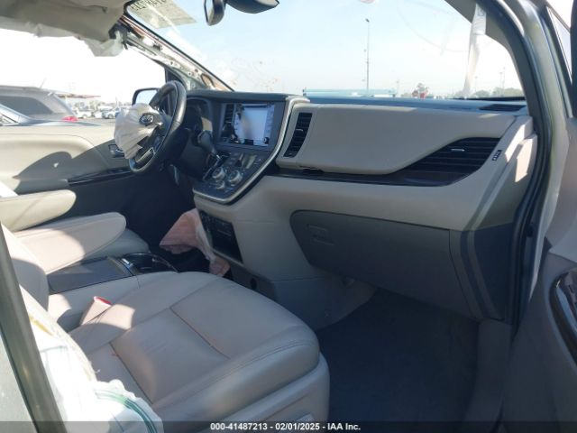 5TDYZ3DC6LS058114 Toyota SIENNA XLE