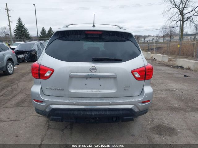 5N1DR2MM4JC631927 Nissan Pathfinder Sl