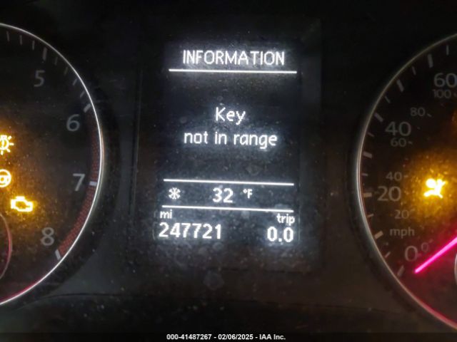 3VW4T7AJ1EM258540 Volkswagen Jetta Gli Edition 30 W/nav