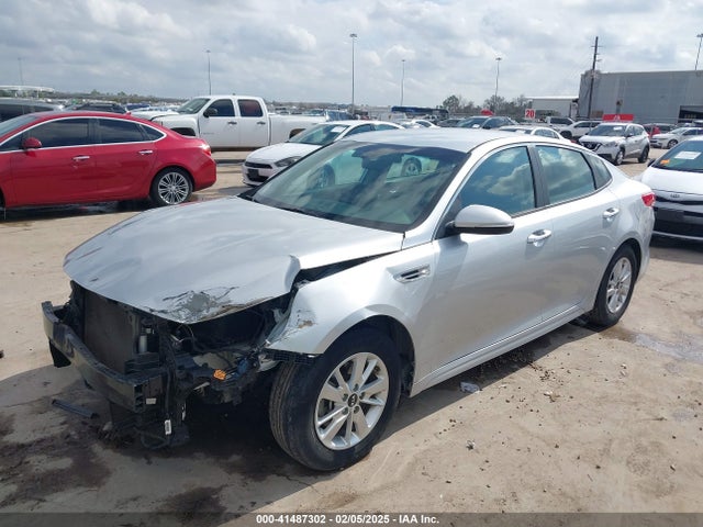 5XXGT4L35JG186993 KIA Optima Lx