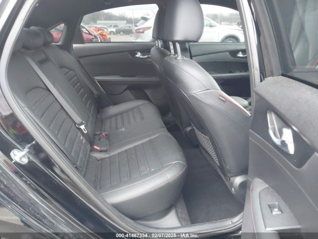 3KPF44AC1PE677400 KIA Forte Gt Manual