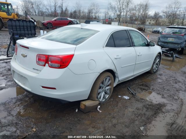 1G11D5SL4FU142116 Chevrolet MALIBU 2LT