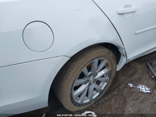 1G11D5SL4FU142116 Chevrolet MALIBU 2LT