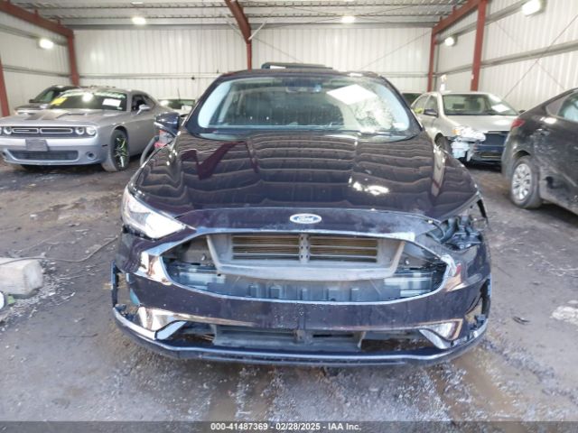 3FA6P0RU3KR243175 Ford Fusion Hybrid Titanium