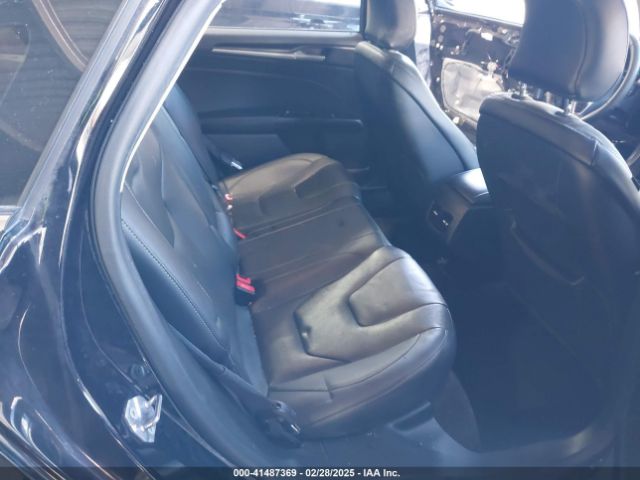 3FA6P0RU3KR243175 Ford Fusion Hybrid Titanium