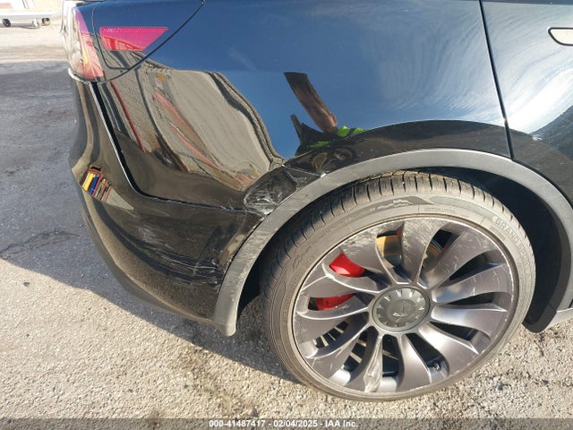 2021 TESLA MODEL Y 5YJYGDEF2MF209749 Photo 5