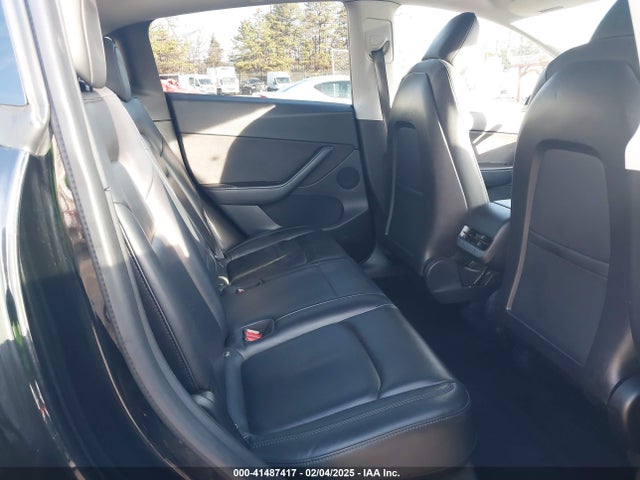 2021 TESLA MODEL Y 5YJYGDEF2MF209749 Photo 7