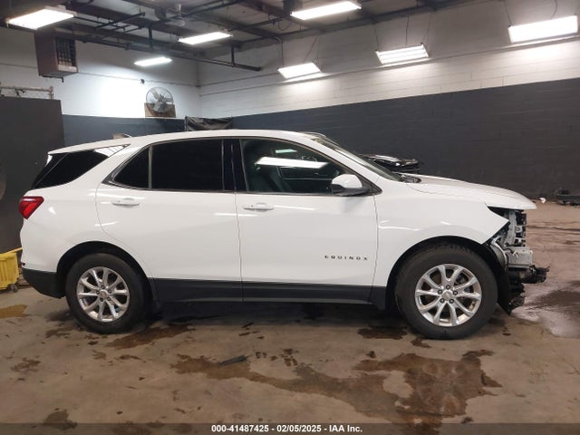 Chevrolet EQUINOX LT 2018 3GNAXJEV0JS648062 Image 14