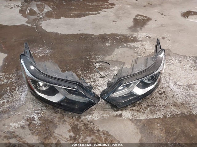 Chevrolet EQUINOX LT 2018 3GNAXJEV0JS648062 Image 12