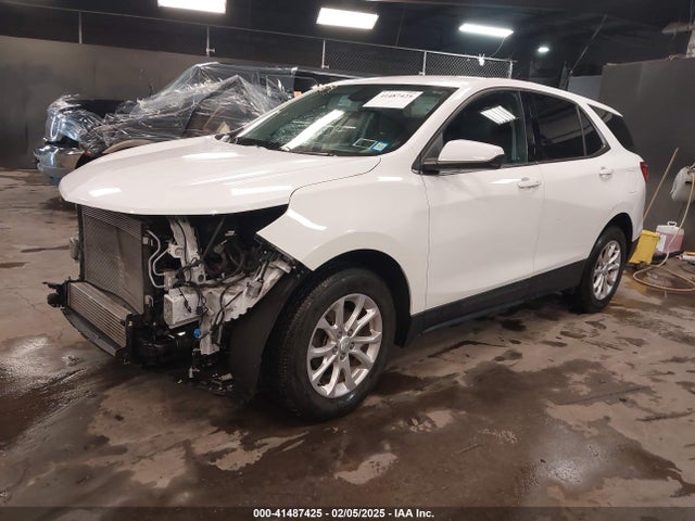 Chevrolet EQUINOX LT 2018 3GNAXJEV0JS648062 Image 2