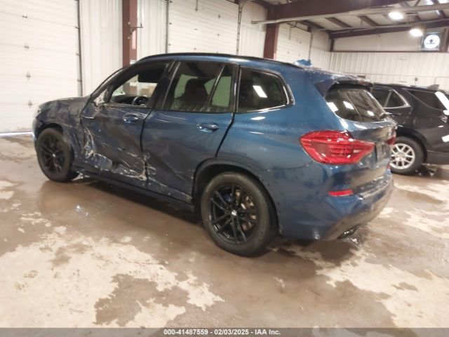 2018 BMW X3 5UXTS3C5XJ0Y96078 Photo 2